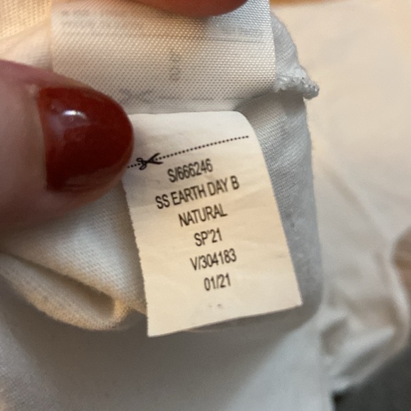 Banana Republic “Keep It Green” 100% Organic Cotton Cropped Tee size S, preloved - Picture 7 of 7